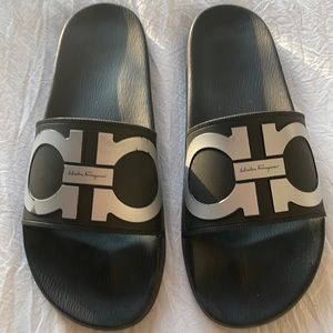 Salvatore Ferragamo Slides Size 13